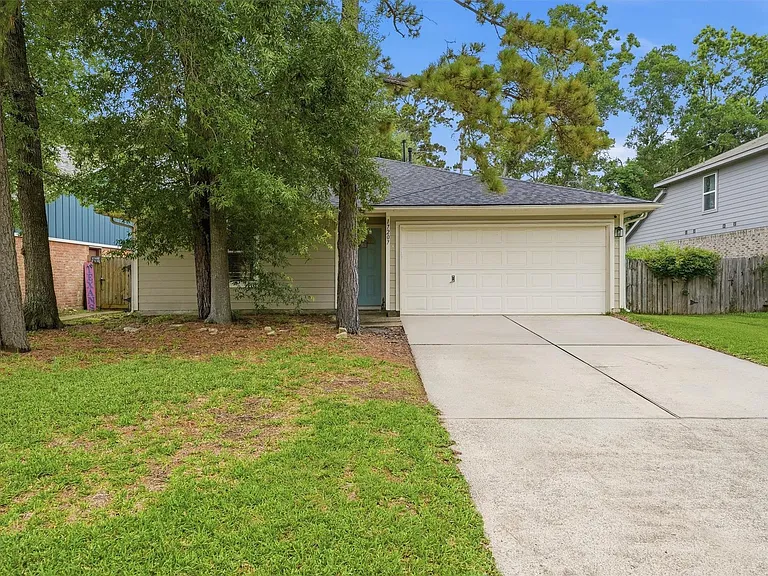 17207 Morning Star Ave — Photo 1