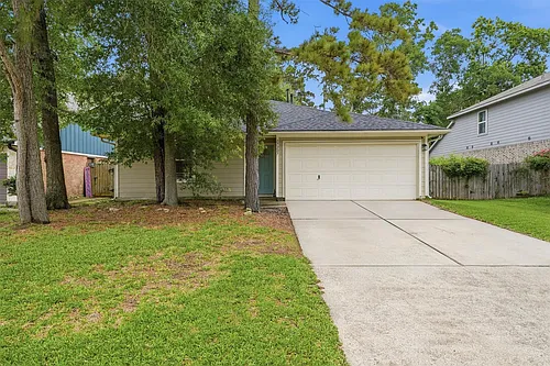 17207 Morning Star Ave Photo 1