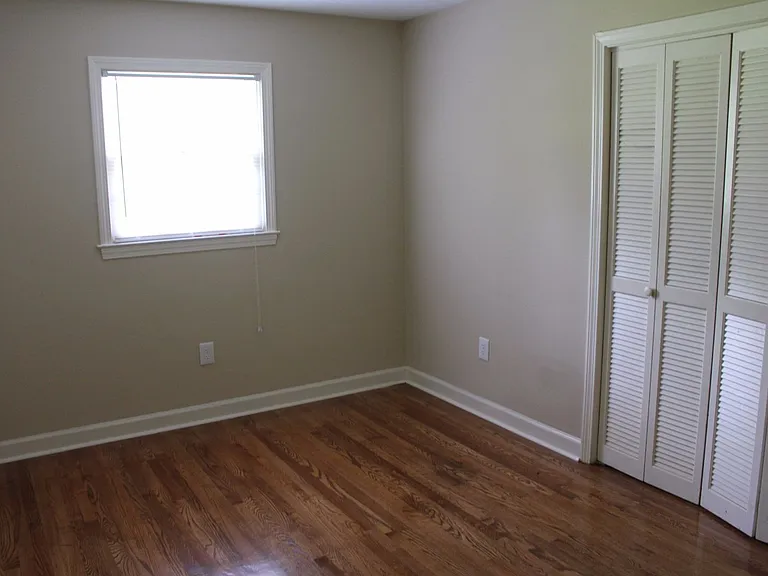 210 Cochran Rd — Photo 10