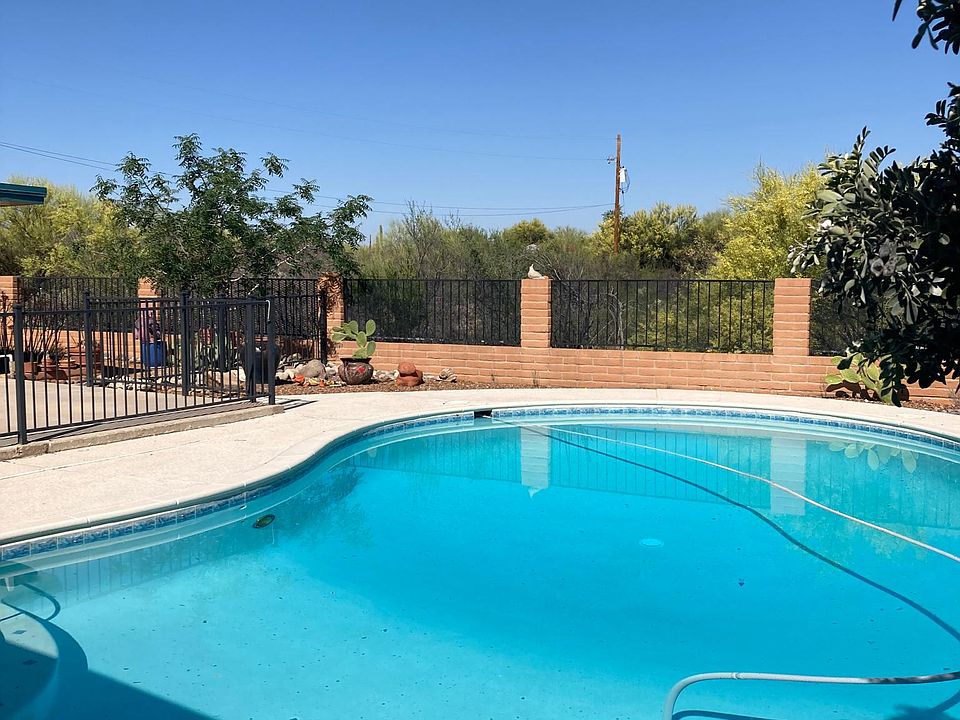 Includes pool service!