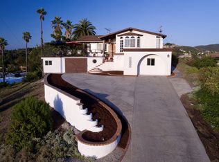 1261 Airborne St, Vista, CA 92084