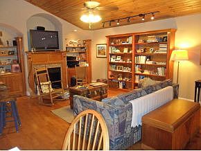 2nd image of 35 Shallowbrook Ln #X