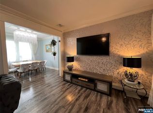 21 Pershing St, Garfield, NJ 07026