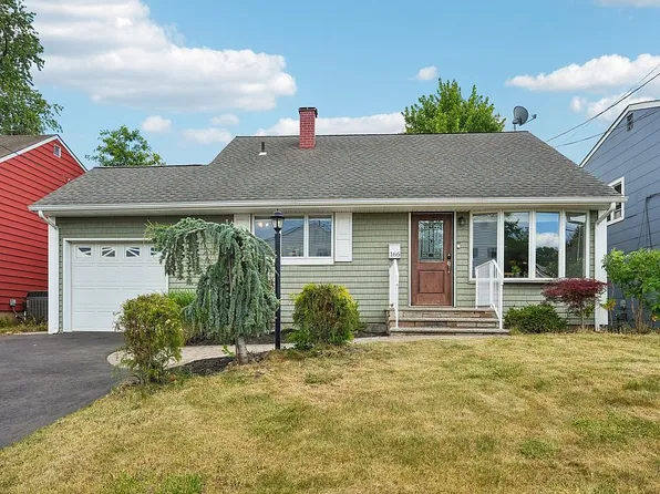 166 Tyler Ave, Iselin, NJ 08830