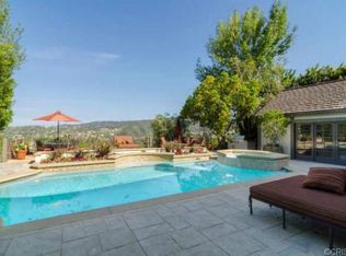 4330 Gayle Dr, Tarzana, CA 91356