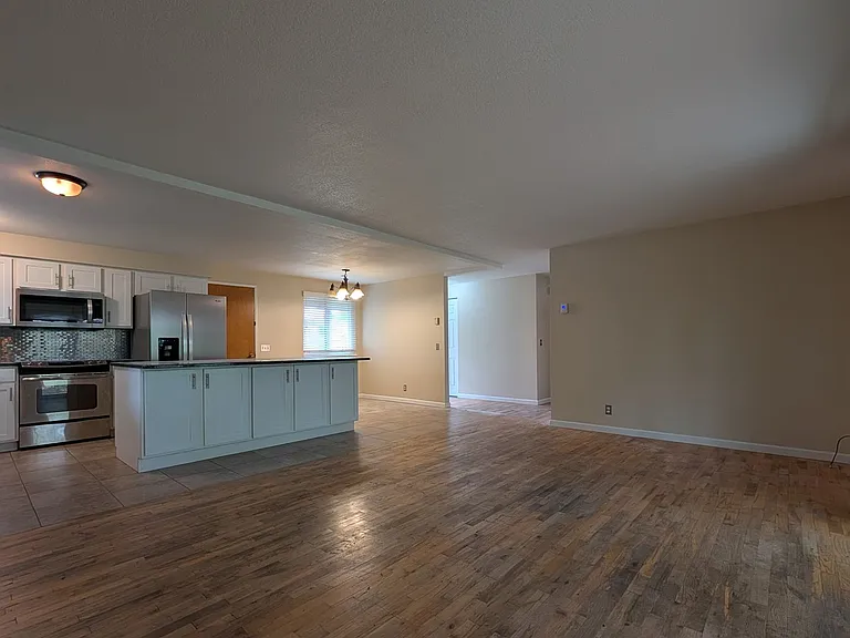 3338 Gardenia Way — Photo 7