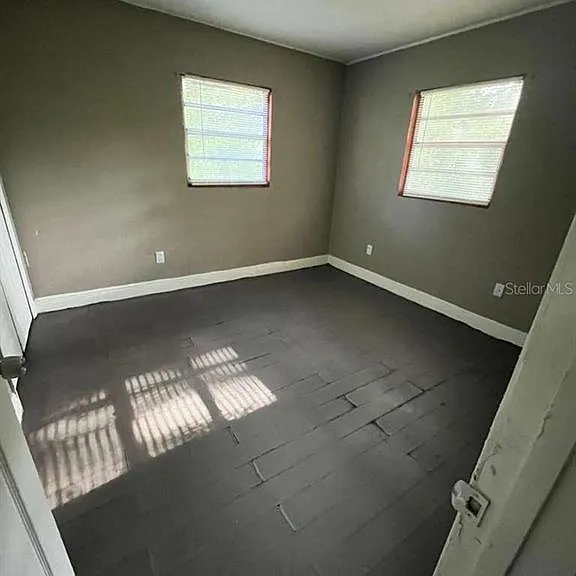 5036 College Dr — Photo 11
