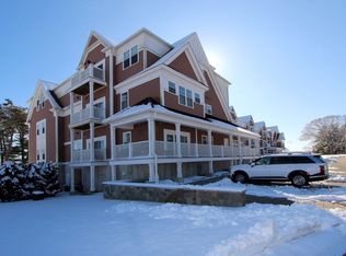 57 Long Point Rd #208, Lakeville, MA 02347