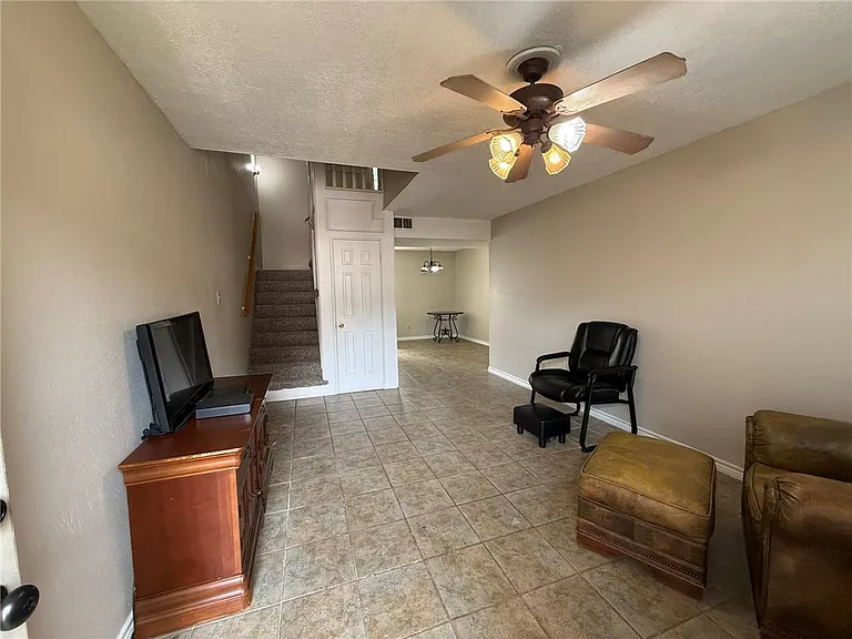 4405 Carter Creek Pkwy #3 — Photo 6