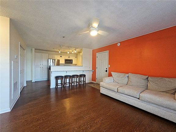 5th image of 1023 Harts Cove Way