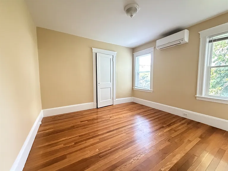 62 Brattle St #1 — Photo 8