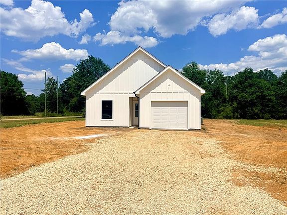 2nd image of 44814 Old Union Rd
