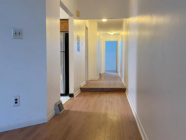 1703 W Diamond St #2 — Photo 1