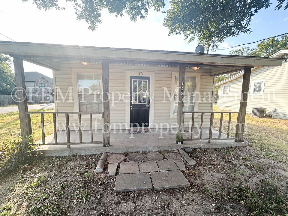 1st image of 105 E Margurite Ln