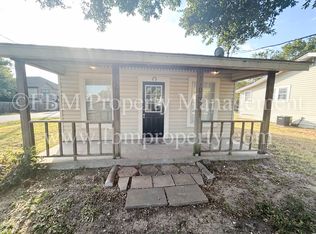 105 E Margurite Ln, Ennis, TX 75119