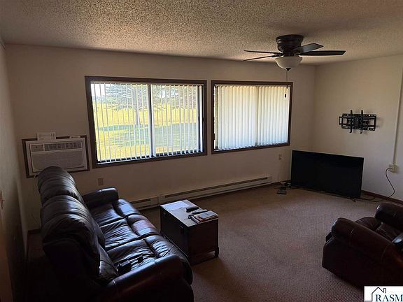 2nd image of 1000 9th St S