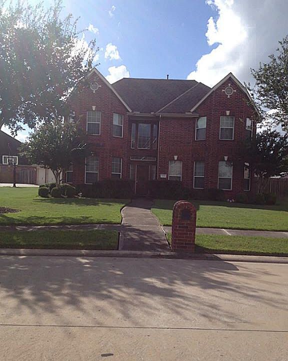 1st image of 706 Falcon Lake Dr