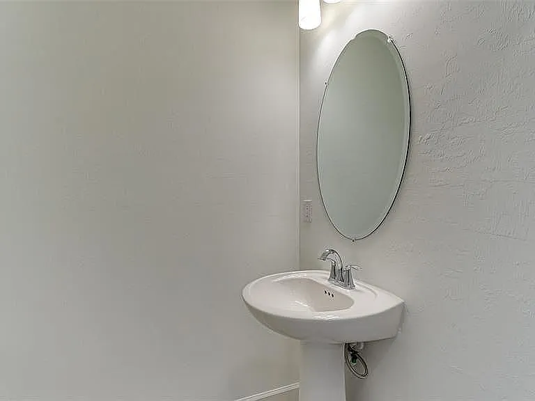 15235 Sunny Day Dr — Photo 10