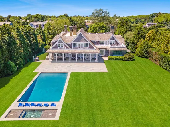 501 Parsonage Ln, Sagaponack, NY 11963