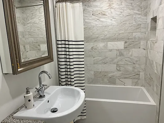 Rented by Owner | media 32