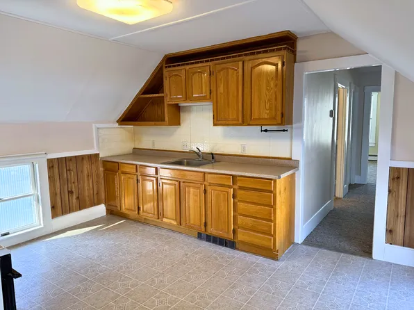 29 Fletcher St APT 2, Ayer, MA 01432