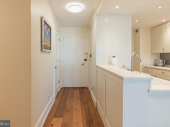 2nd image of 226 W Rittenhouse St APT 1501