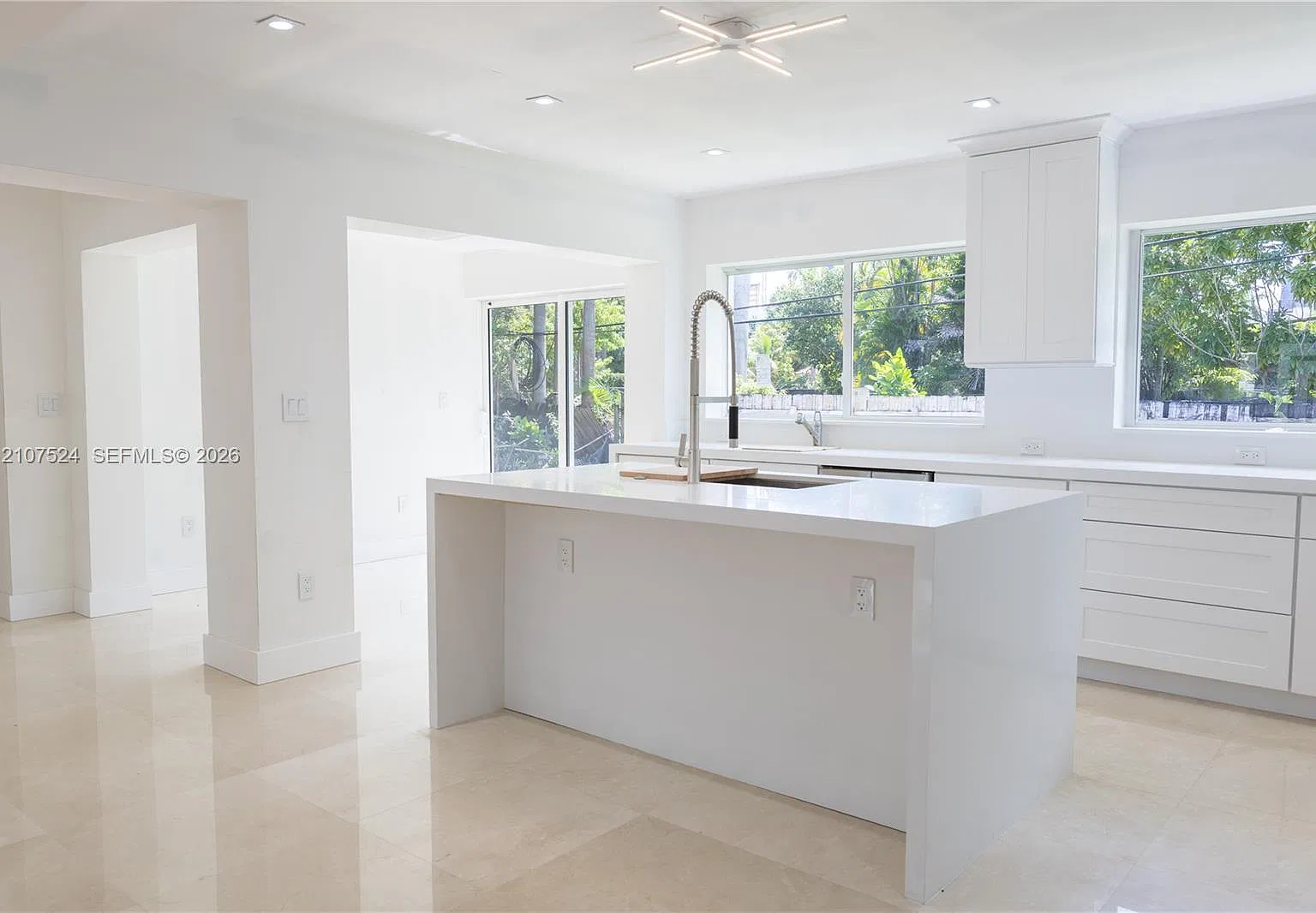 Golden Shores Ocean Blvd — Photo 4