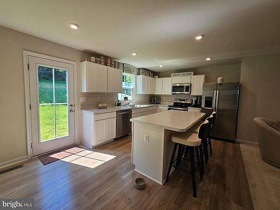 4th image of 2609 High Point Dr