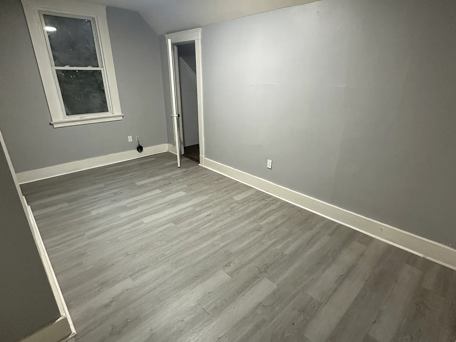 449 Dixwell Ave — Photo 2