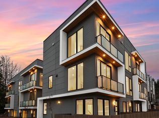 2104 SW Cloverdale St, Seattle, WA 98106