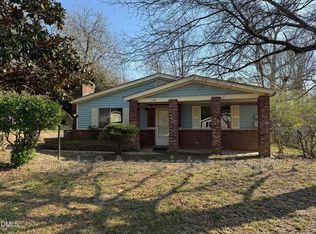 1120 Savannah Dr, Raleigh, NC 27610