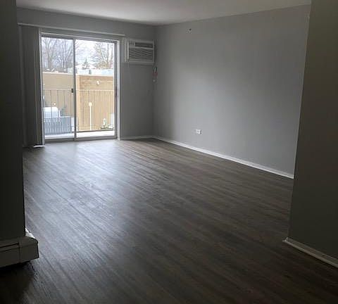5th image of 876 Cider Ln APT 303