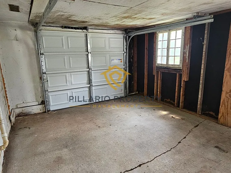 1404 S Harrison St — Photo 10