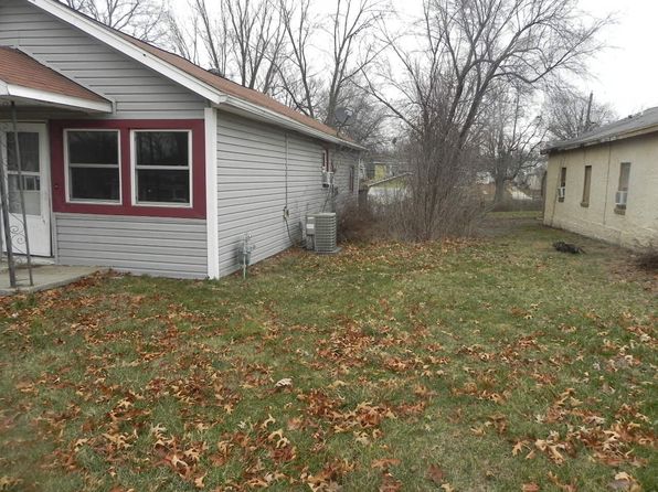 1323 Henry St, Moberly, MO 65270