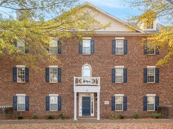 298 Town Park Dr Unit 202, Advance, NC 27006