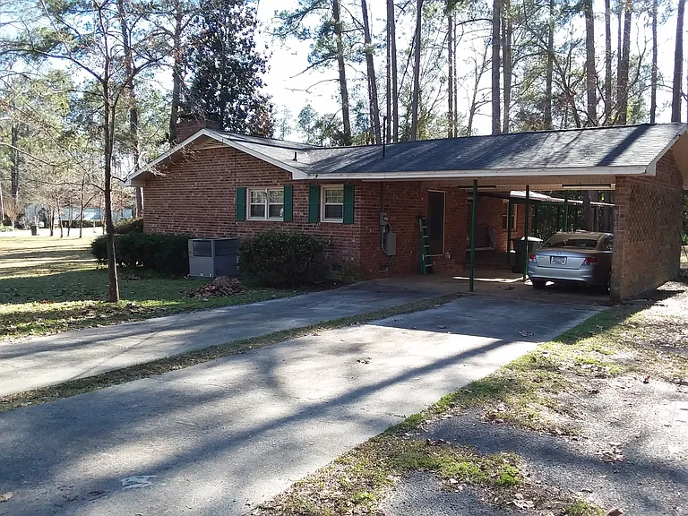 801 Mosley St — Photo 2