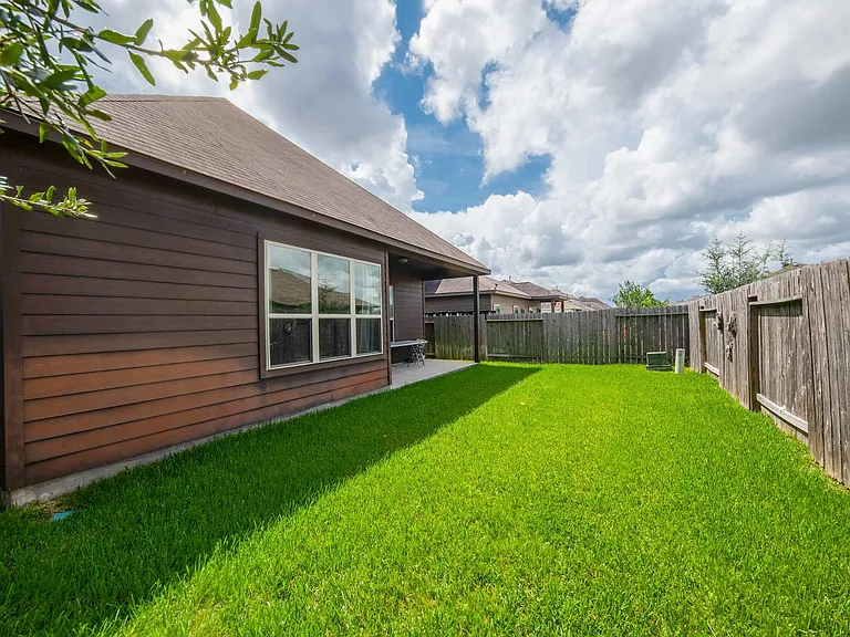 2443 Grey Reef Dr — Photo 39