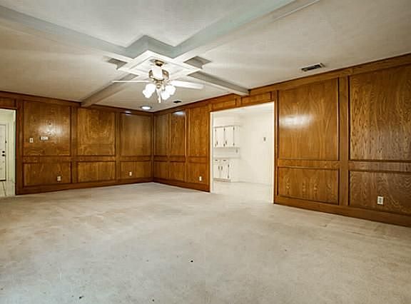 4th image of 727 Flamingo Way