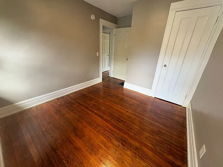 678 Genesee St — Photo 14