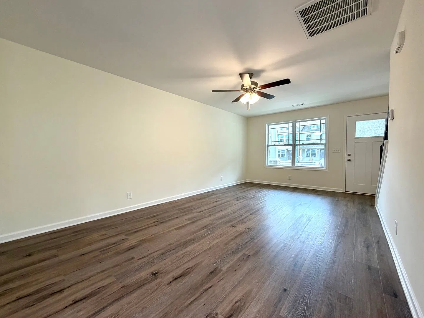 Serene Townhomes - 908 Peaceful Place — Photo 4