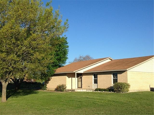 1st image of 312 Sunset Dr