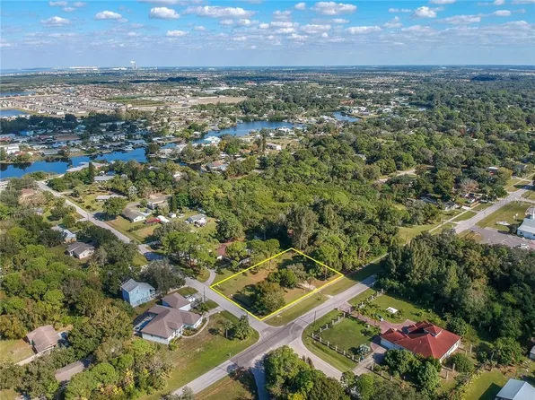 919 W College Ave, Ruskin, FL 33570