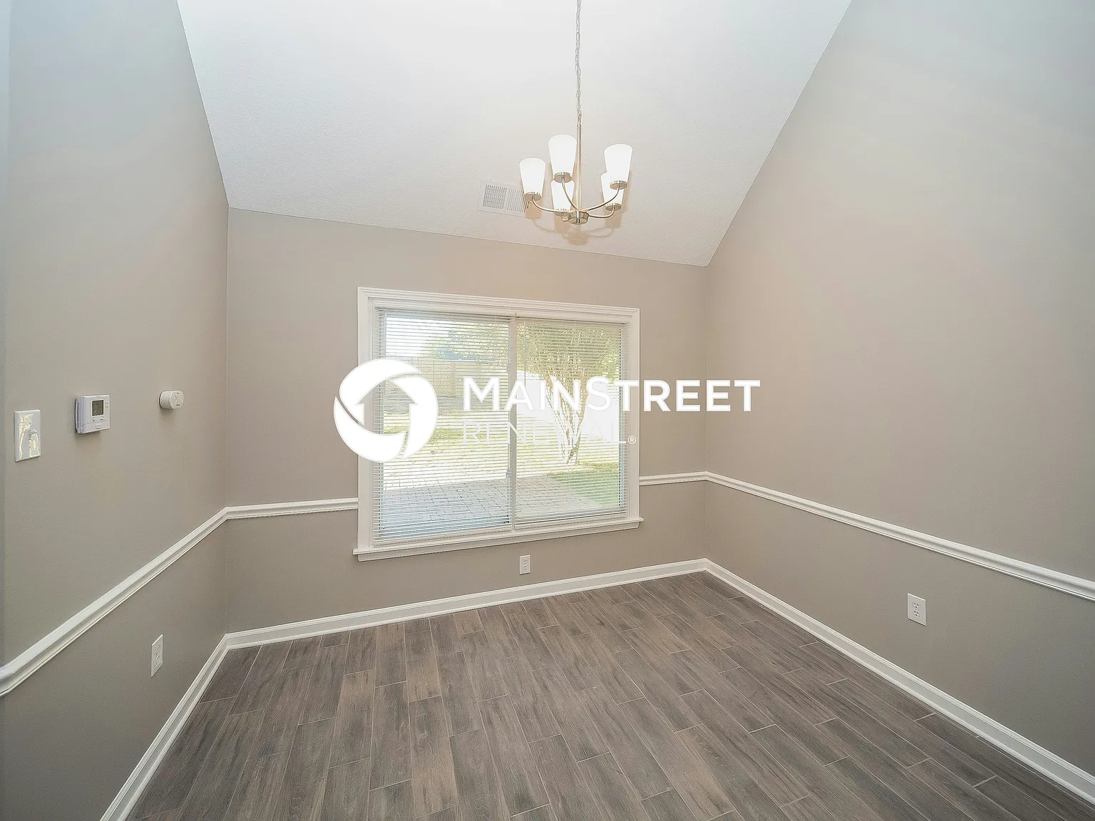 6602 Meadow Bend Dr — Photo 2