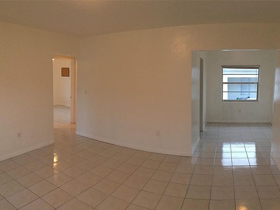 3rd image of 1949 Marseille Dr #6