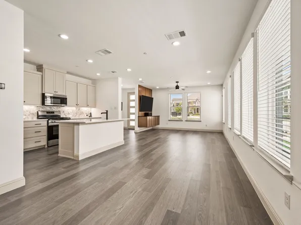 4348 James St, North Richland Hills, TX 76180