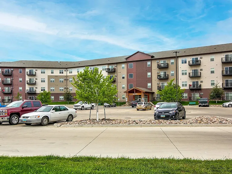 Lakewood Estates Apartments — Photo 16