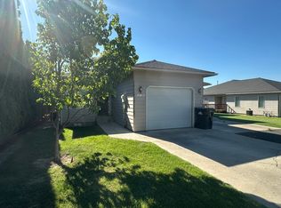 501 Nicka Rd #A, Grandview, WA 98930