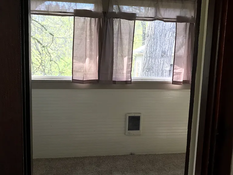 219 SE Baker St #1 — Photo 14