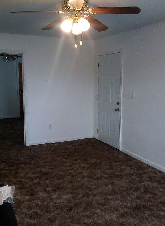 2nd image of 1802 Bennett Ave APT A