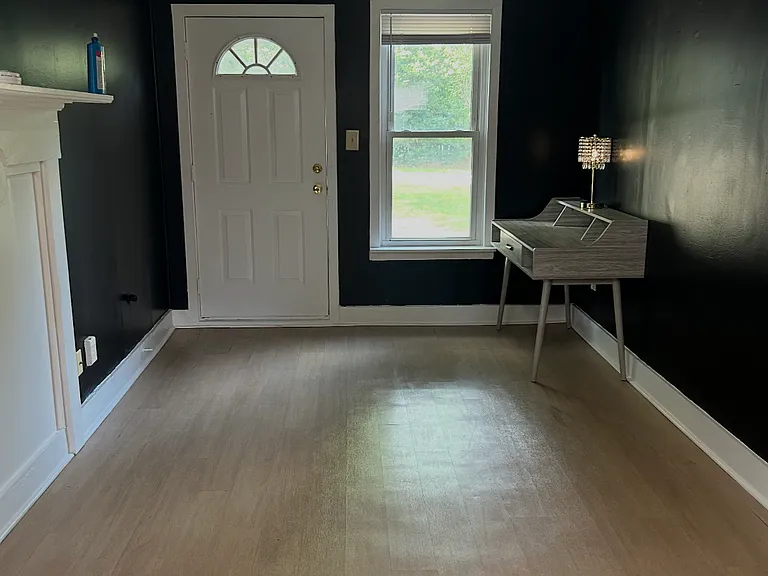 9135B Beatties Ford Rd — Photo 4